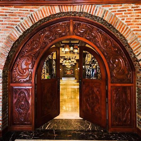 Hotel Luna Annex Виган Экстерьер фото