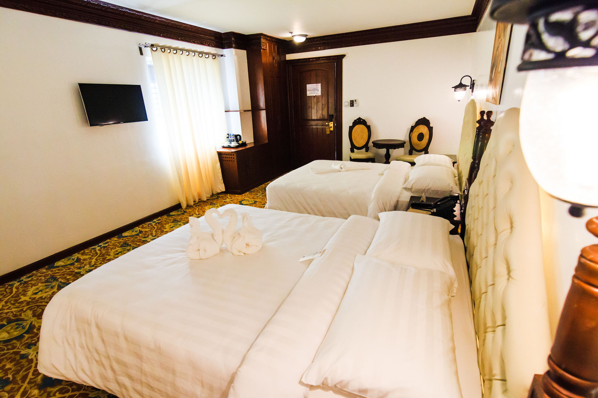 Hotel Luna Annex Виган Экстерьер фото