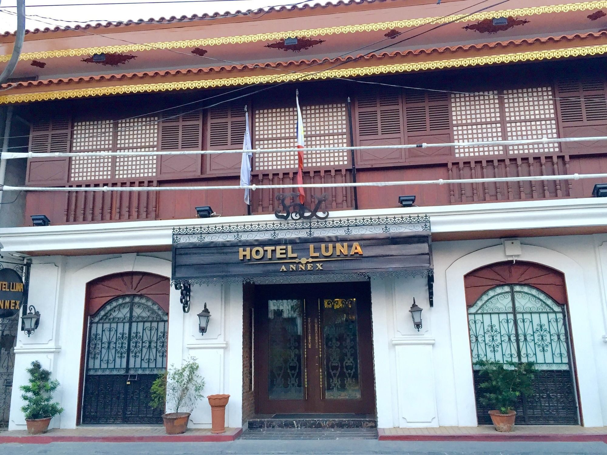 Hotel Luna Annex Виган Экстерьер фото