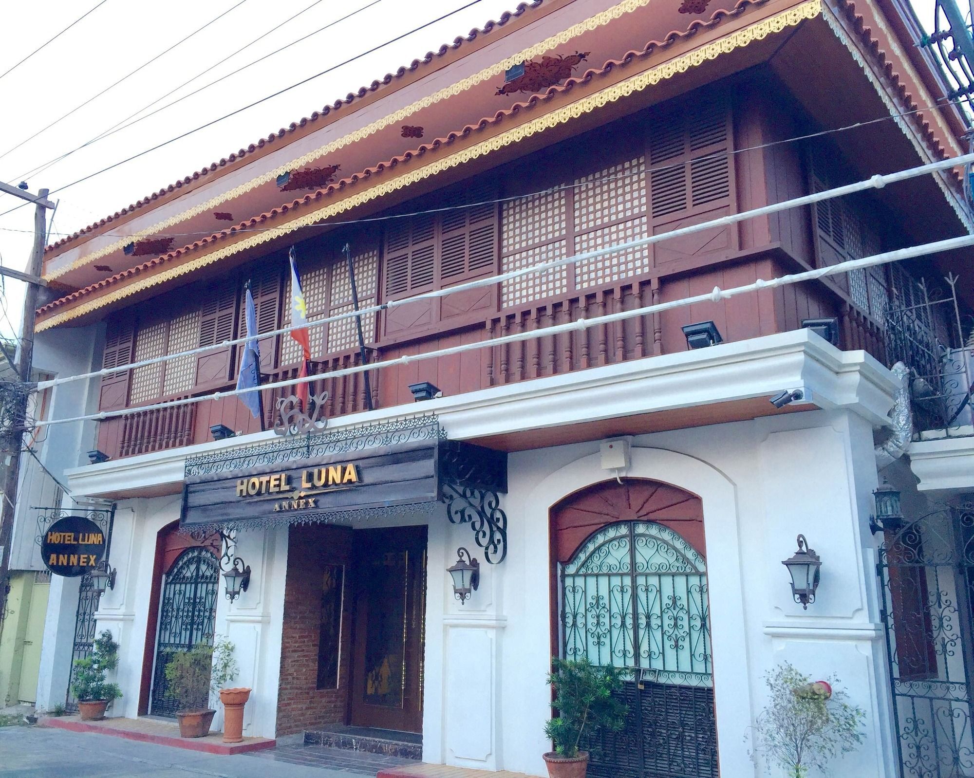 Hotel Luna Annex Виган Экстерьер фото